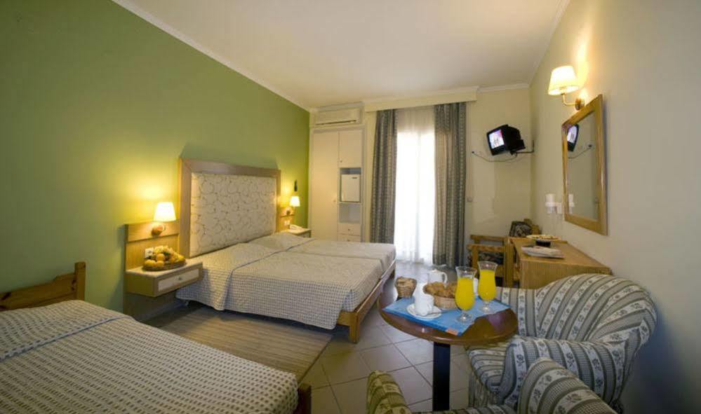 Dolfin Hotel โตโล ภายนอก รูปภาพ
