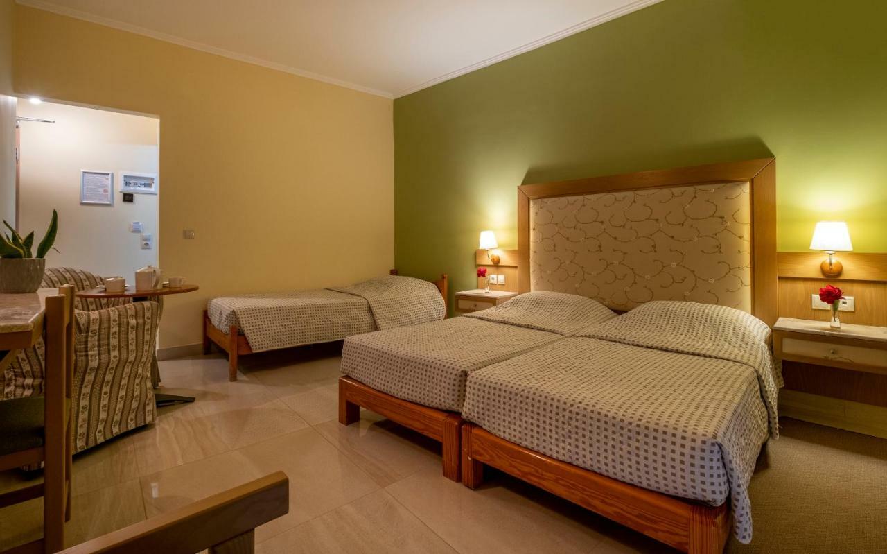 Dolfin Hotel โตโล ภายนอก รูปภาพ