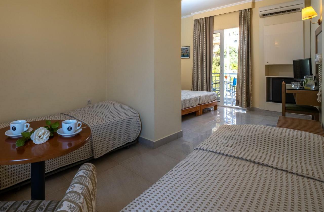 Dolfin Hotel โตโล ภายนอก รูปภาพ