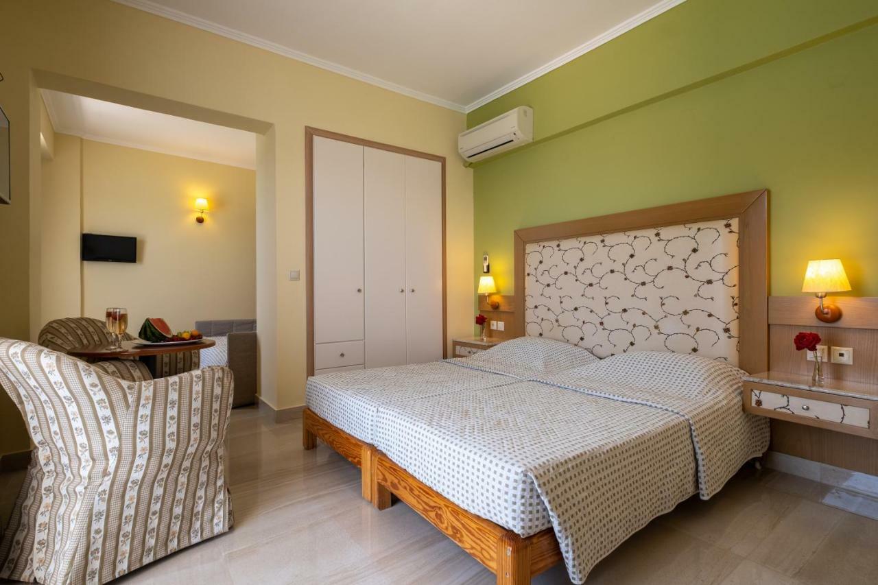 Dolfin Hotel โตโล ภายนอก รูปภาพ