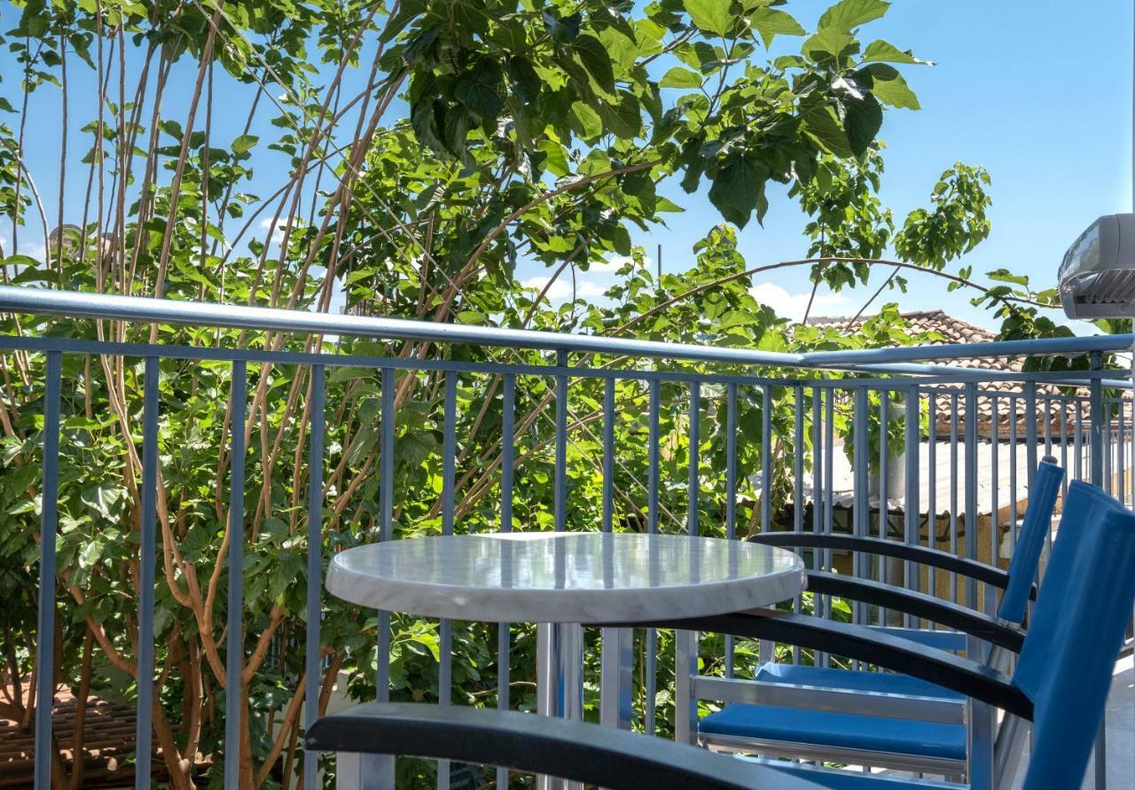 Dolfin Hotel โตโล ภายนอก รูปภาพ
